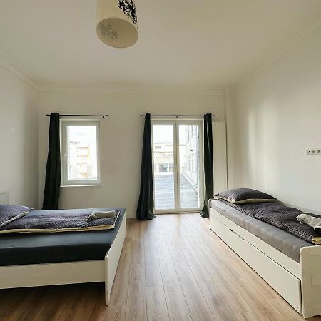 Zentralmoers 140M2 Hbf Nah Apartment Luaran gambar