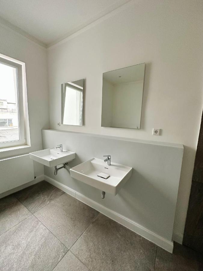 Zentralmoers 140M2 Hbf Nah Apartment Luaran gambar