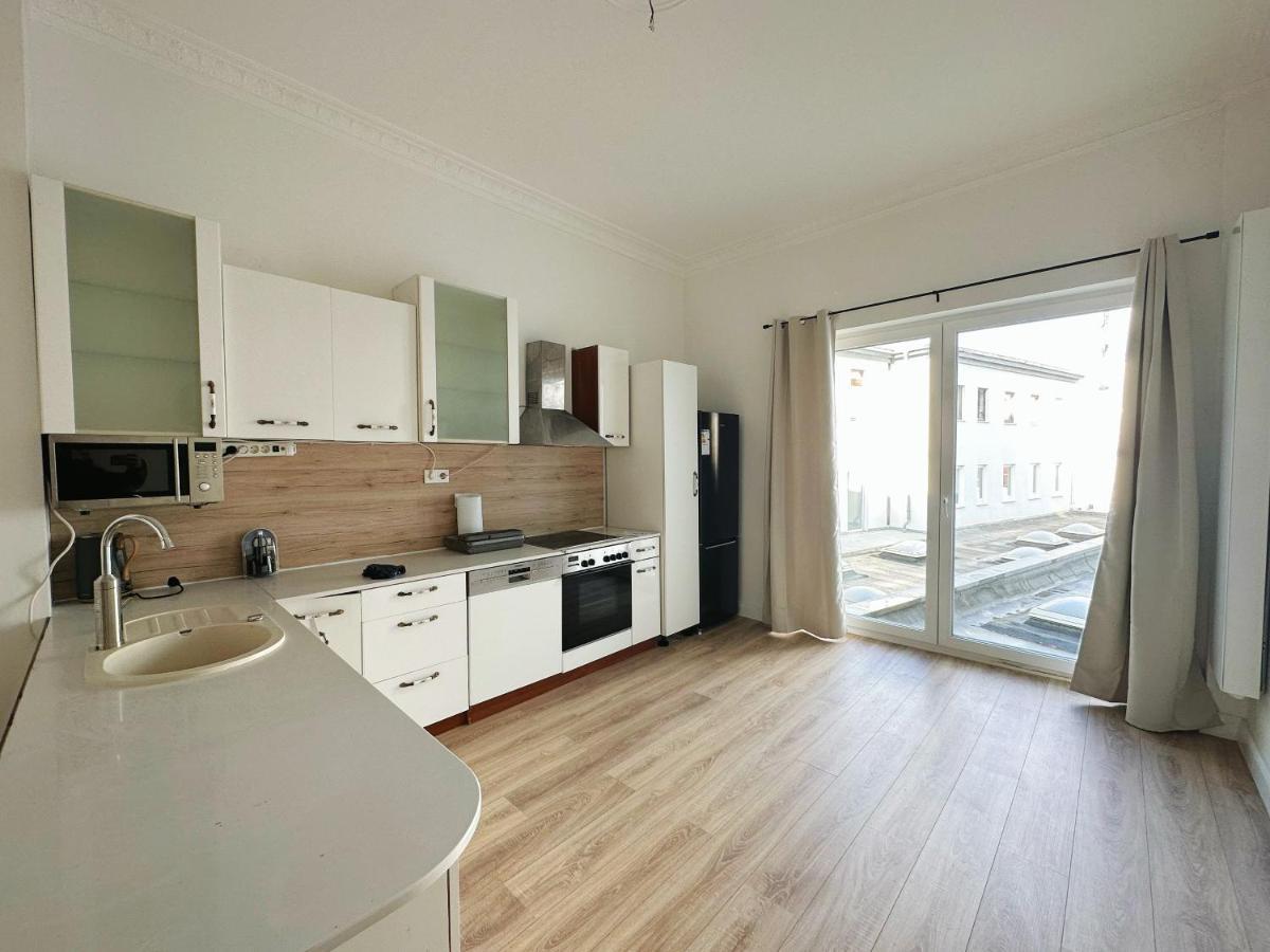 Zentralmoers 140M2 Hbf Nah Apartment Luaran gambar